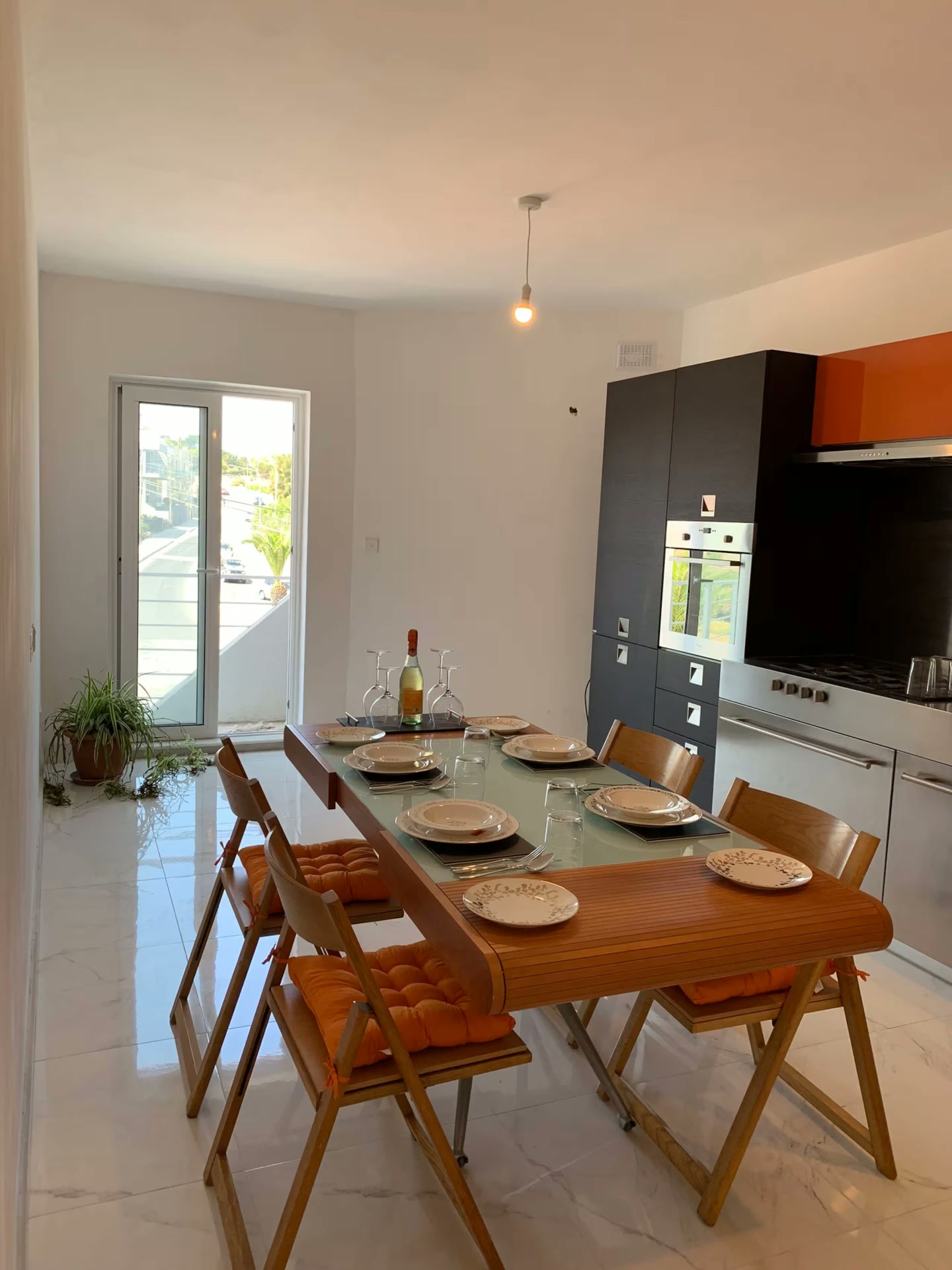 Sunset View Studio Apartment — photo 2